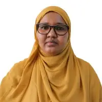 Sen. Maryan Faarax Kaahiye - Guddoomiyaha Guddiga