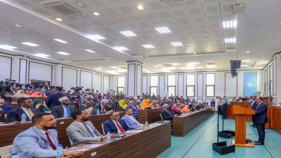 MADAXWAYNE XASAN SHEEKH OO FURAY KALFADHIGA TODOBAAD LABADA AQAL EE BAARLAMAANKA JFS.